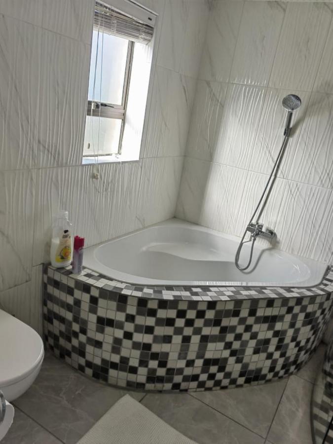 Obaa Sima Guest House Mthatha Bagian luar foto