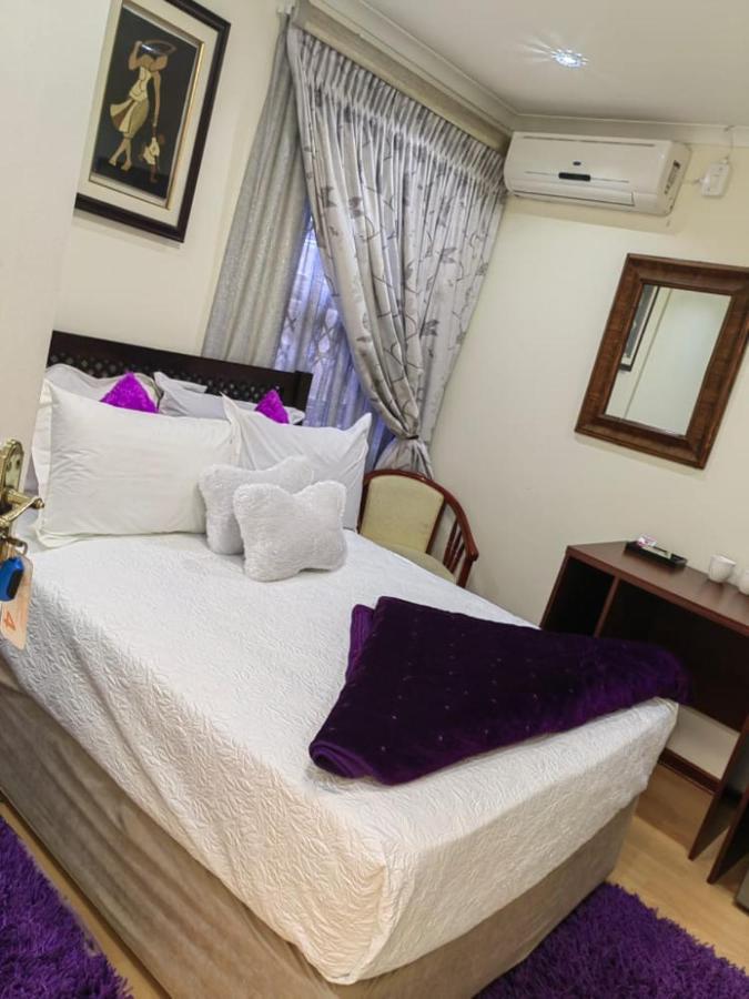 Obaa Sima Guest House Mthatha Bagian luar foto